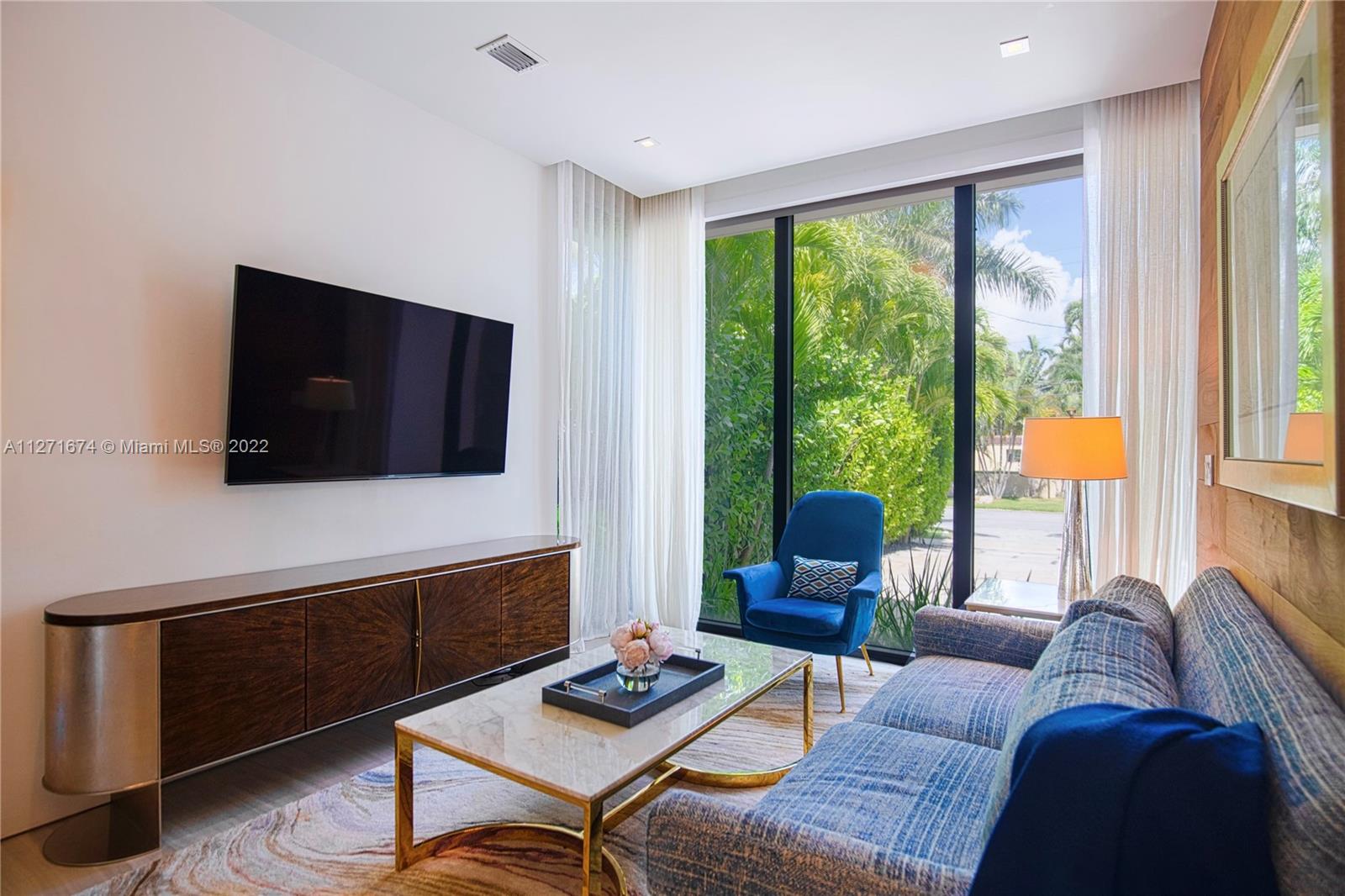 LA GORCE GOLF SUB - Residential