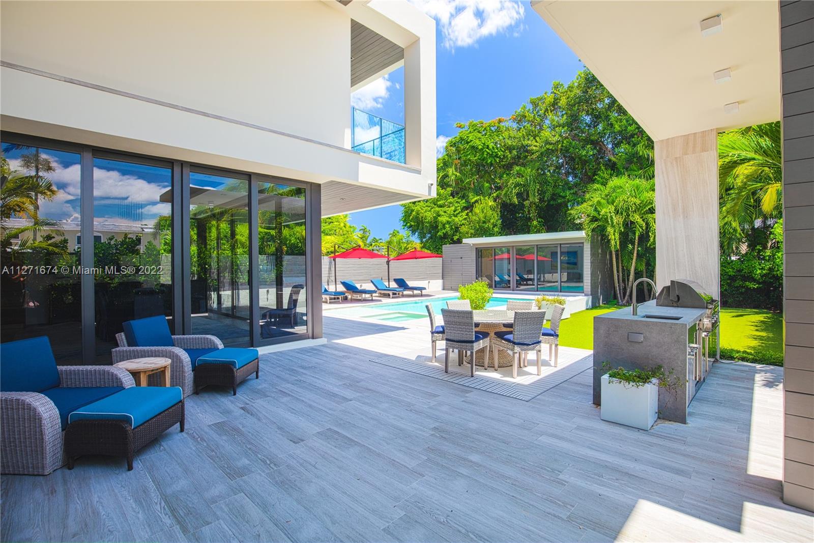 LA GORCE GOLF SUB - Residential