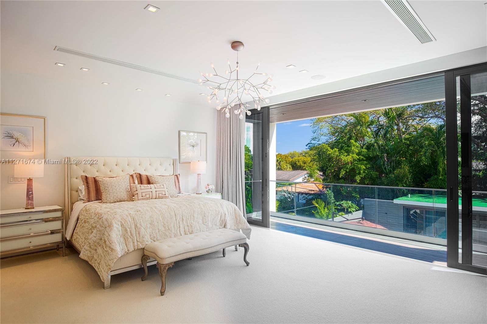 LA GORCE GOLF SUB - Residential