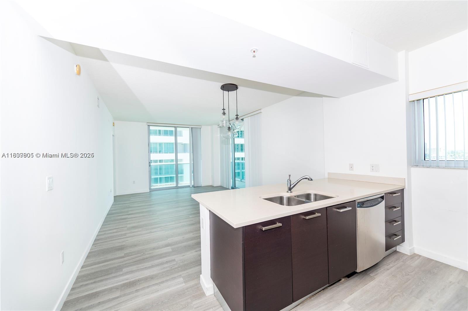333 NE 24th St 901