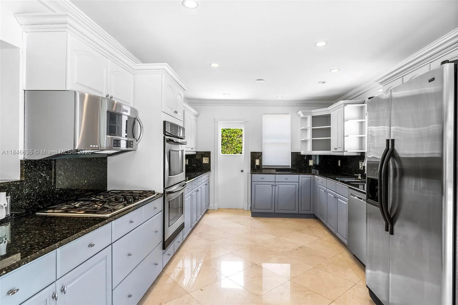 Hallandale Beach, Florida 33009, United States, 3 Bedrooms Bedrooms, ,3 BathroomsBathrooms,Residential,Active,177961