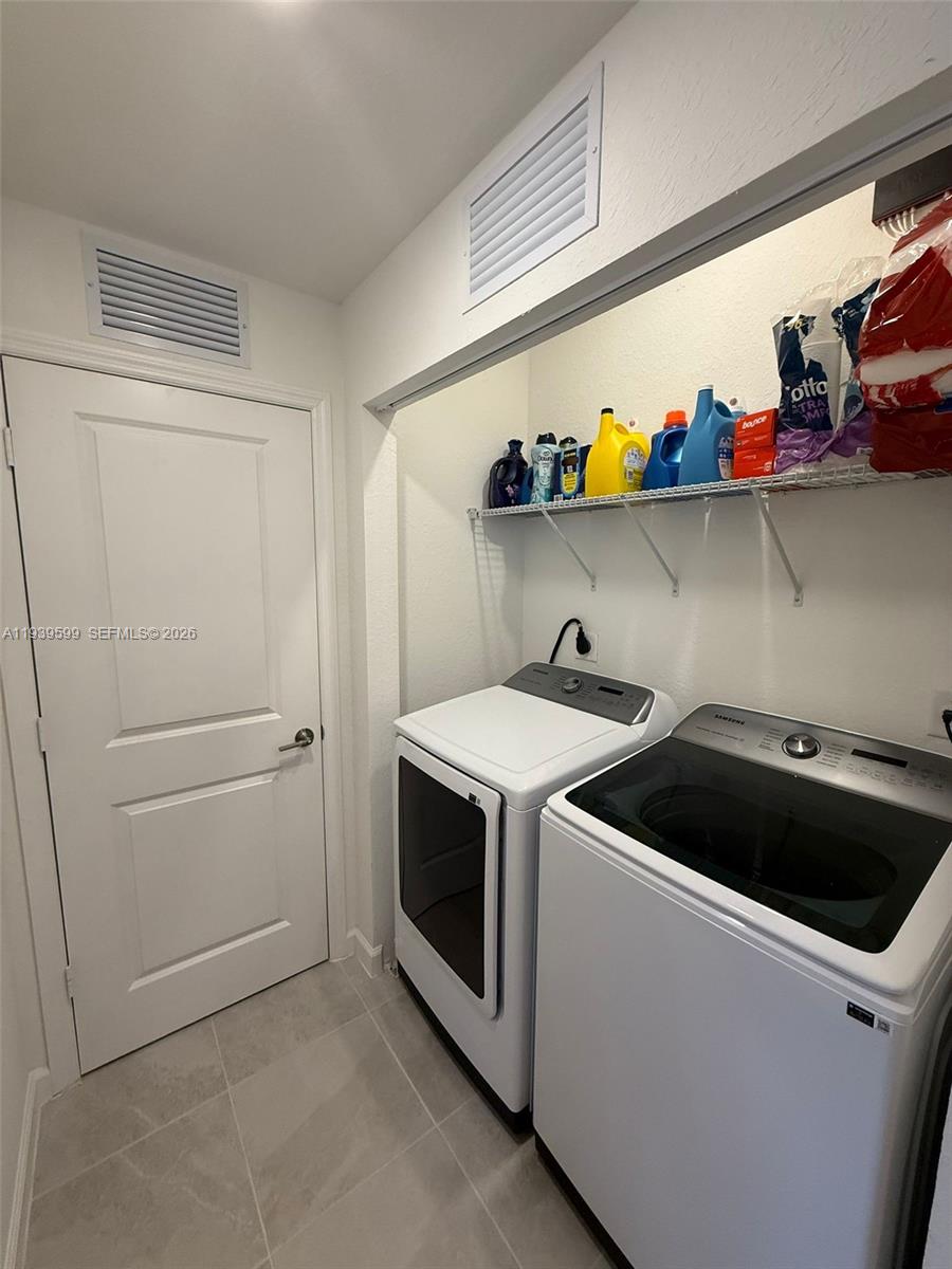 KEYS GATE - Residential Lease