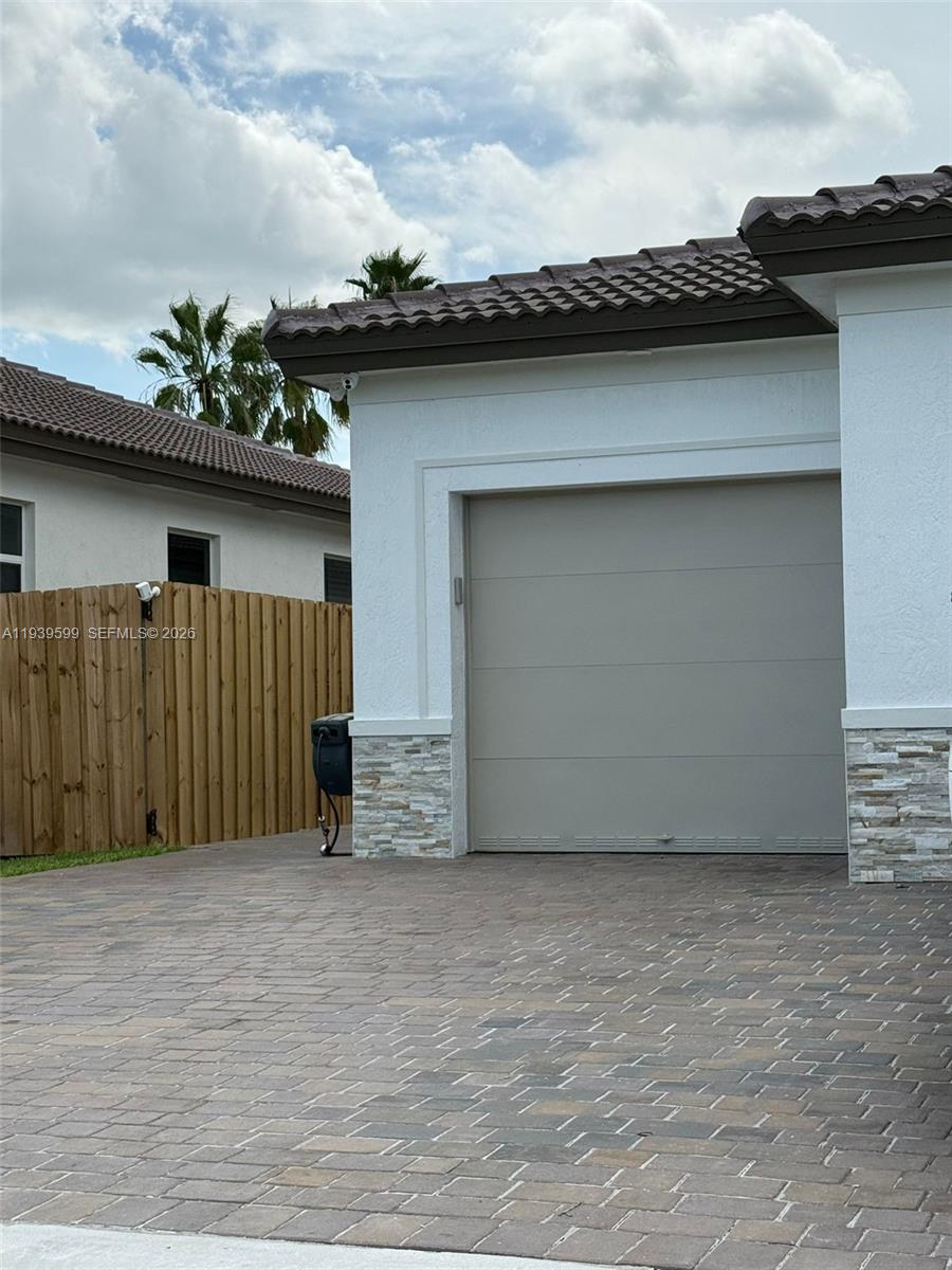 KEYS GATE - Residential Lease
