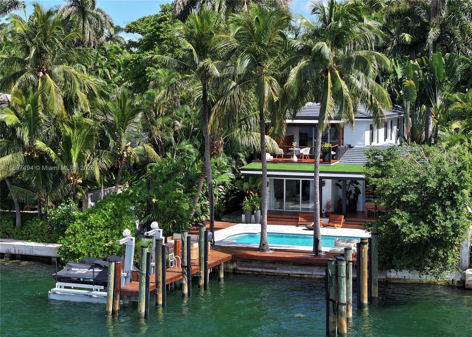 SAN MARINO ISLAND - Residential