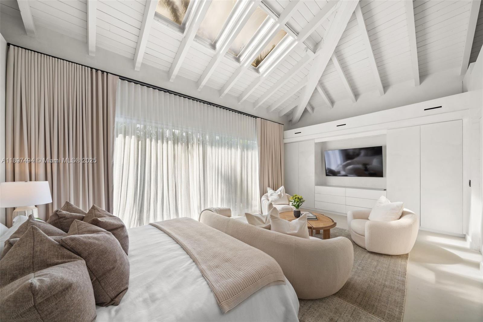 SAN MARINO ISLAND - Residential
