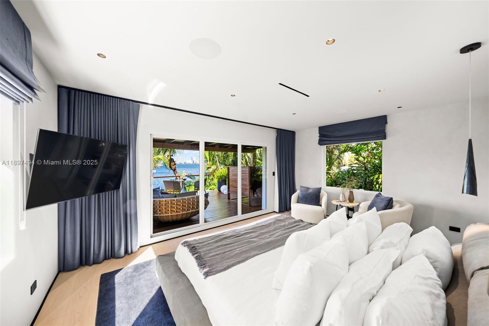 SAN MARINO ISLAND - Residential