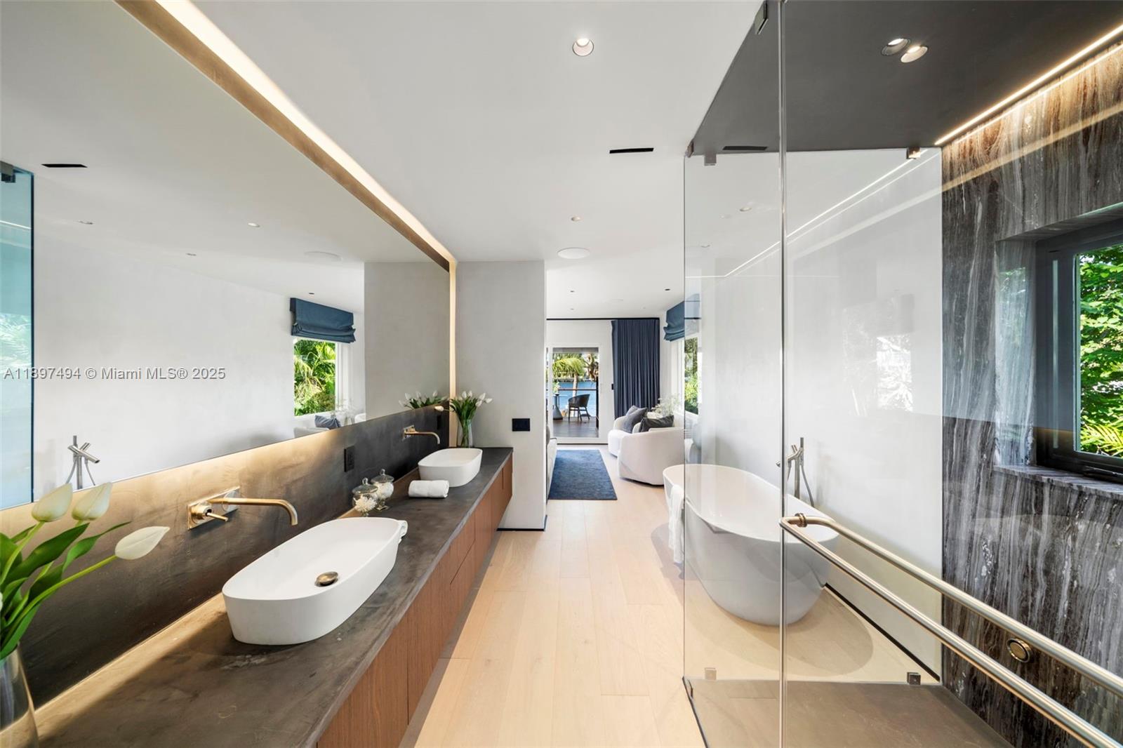 SAN MARINO ISLAND - Residential