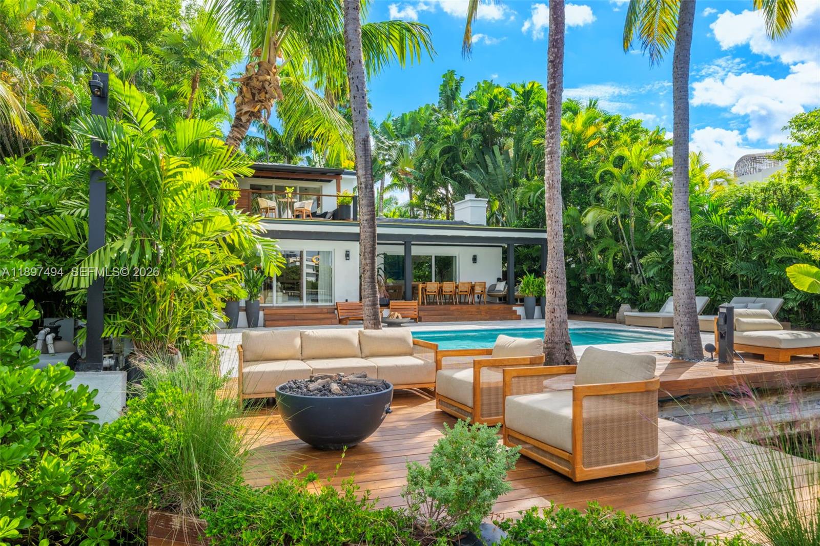 SAN MARINO ISLAND - Residential