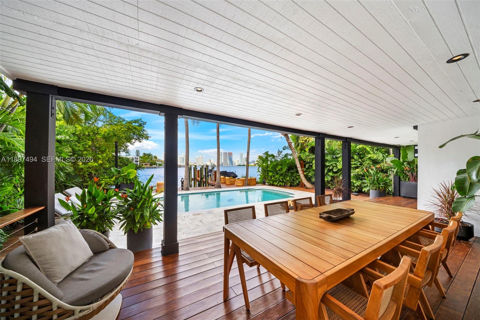 SAN MARINO ISLAND - Residential