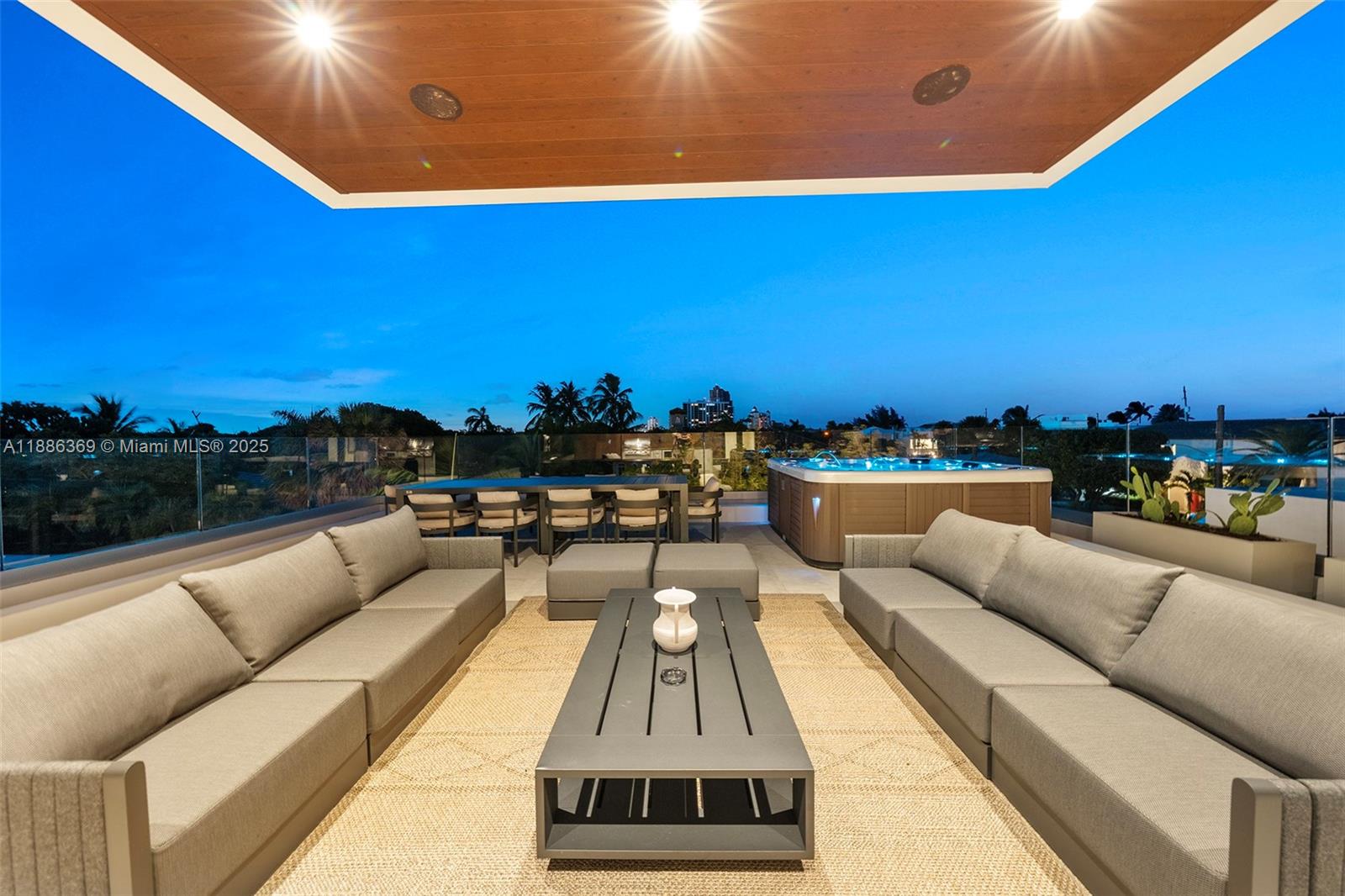 LAS OLAS BY THE SEA EXT - Residential Lease