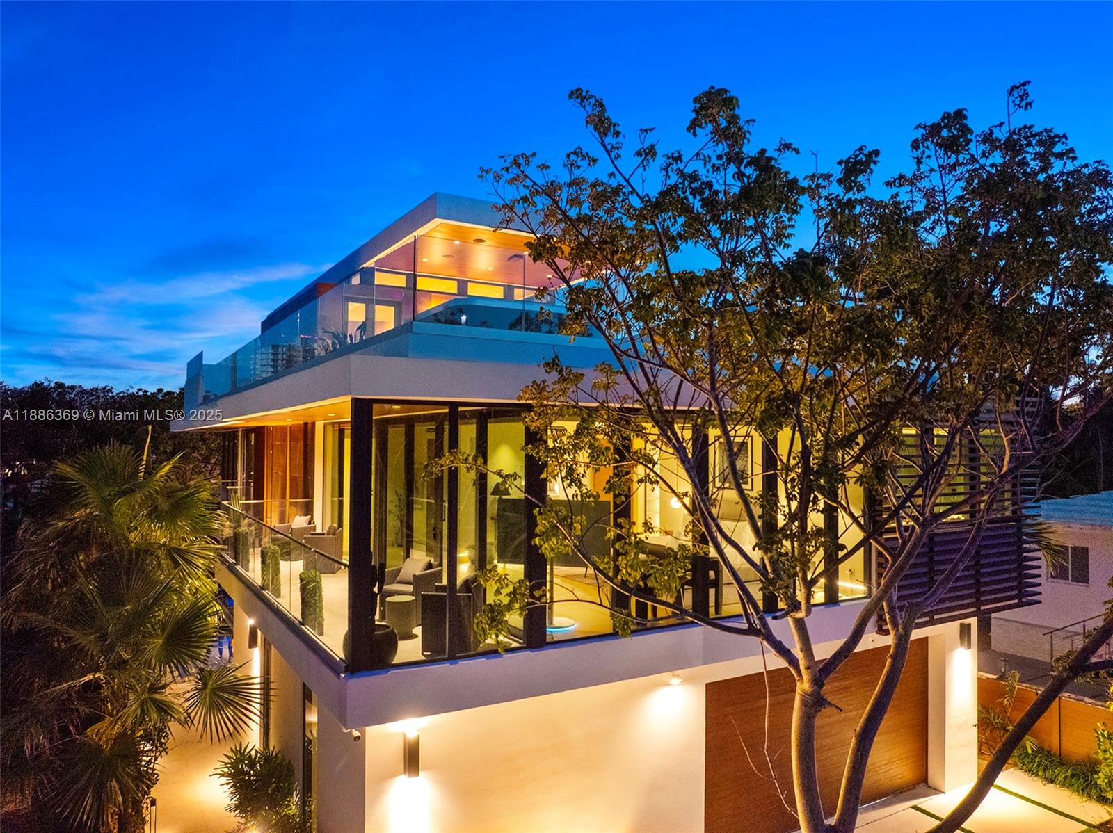 LAS OLAS BY THE SEA EXT - Residential Lease