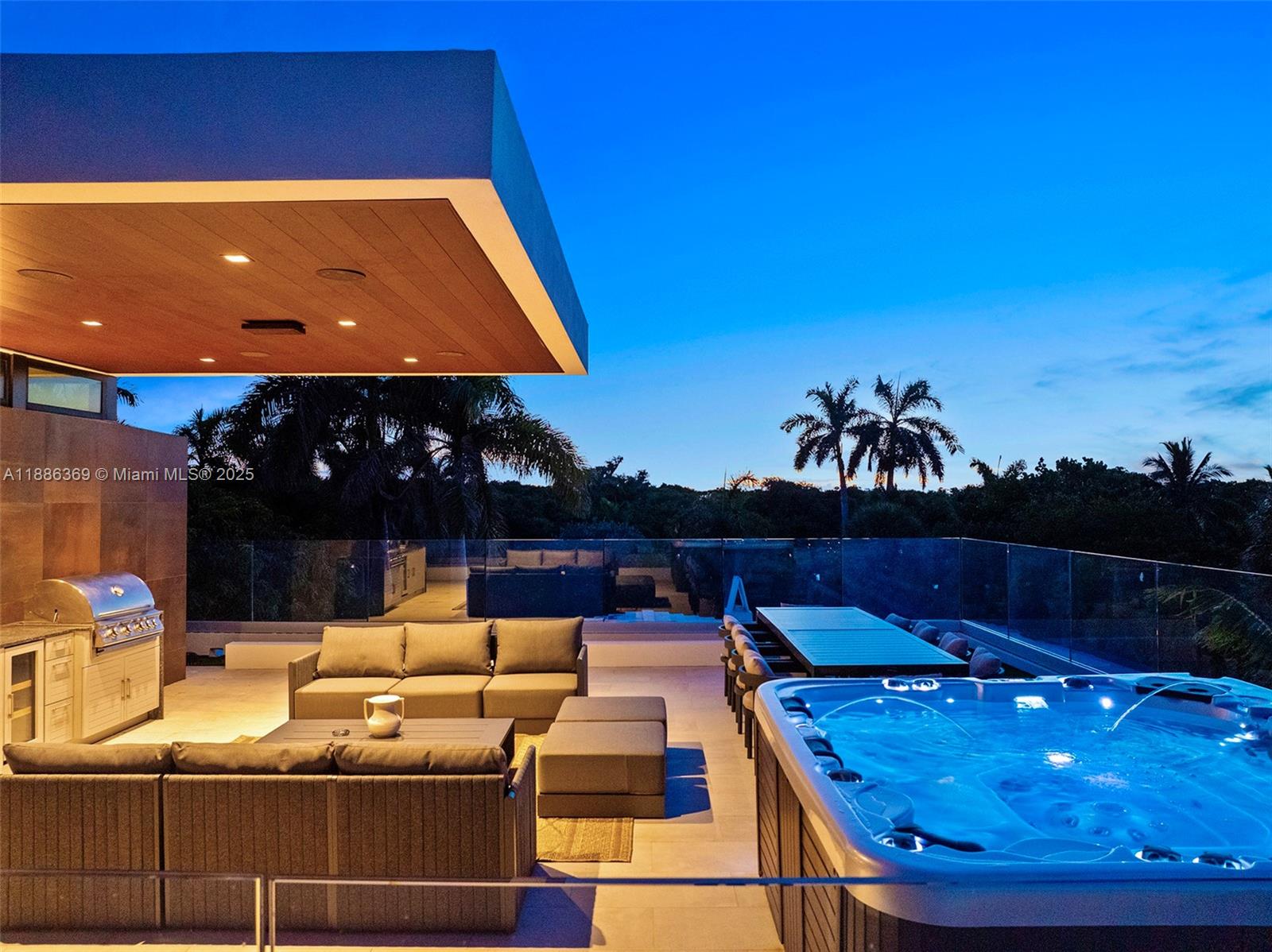 LAS OLAS BY THE SEA EXT - Residential Lease