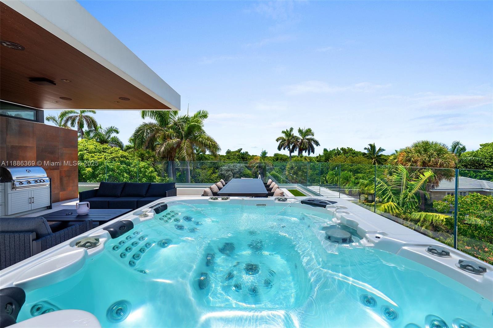 LAS OLAS BY THE SEA EXT - Residential Lease