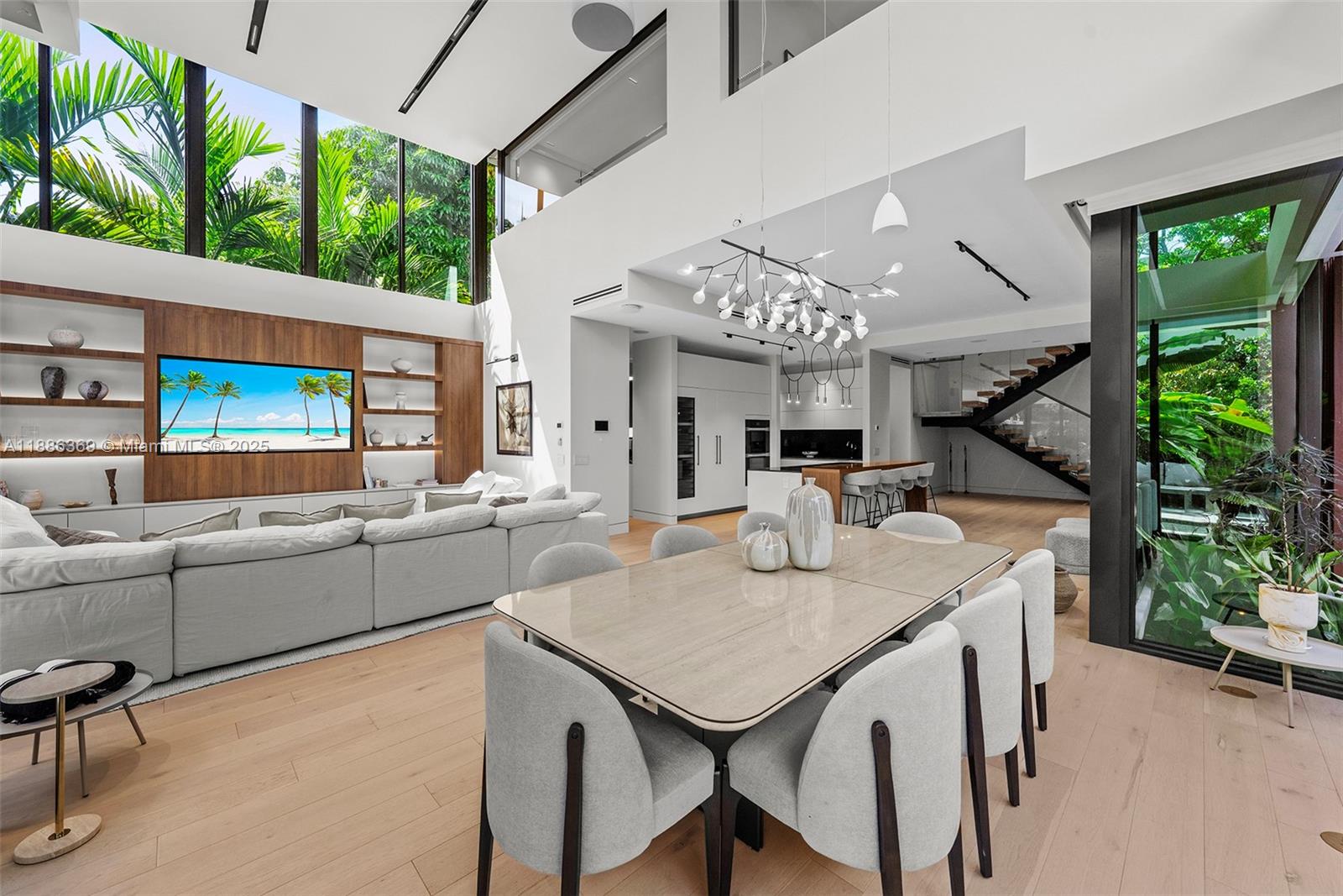 LAS OLAS BY THE SEA EXT - Residential Lease