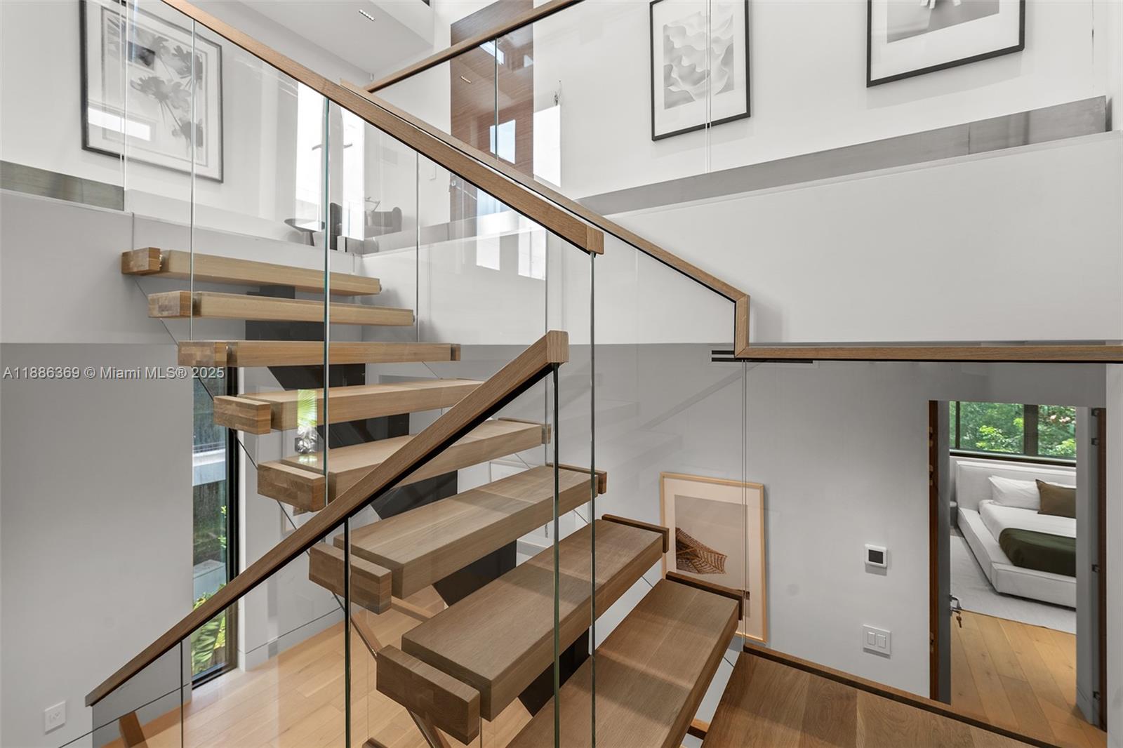 LAS OLAS BY THE SEA EXT - Residential Lease