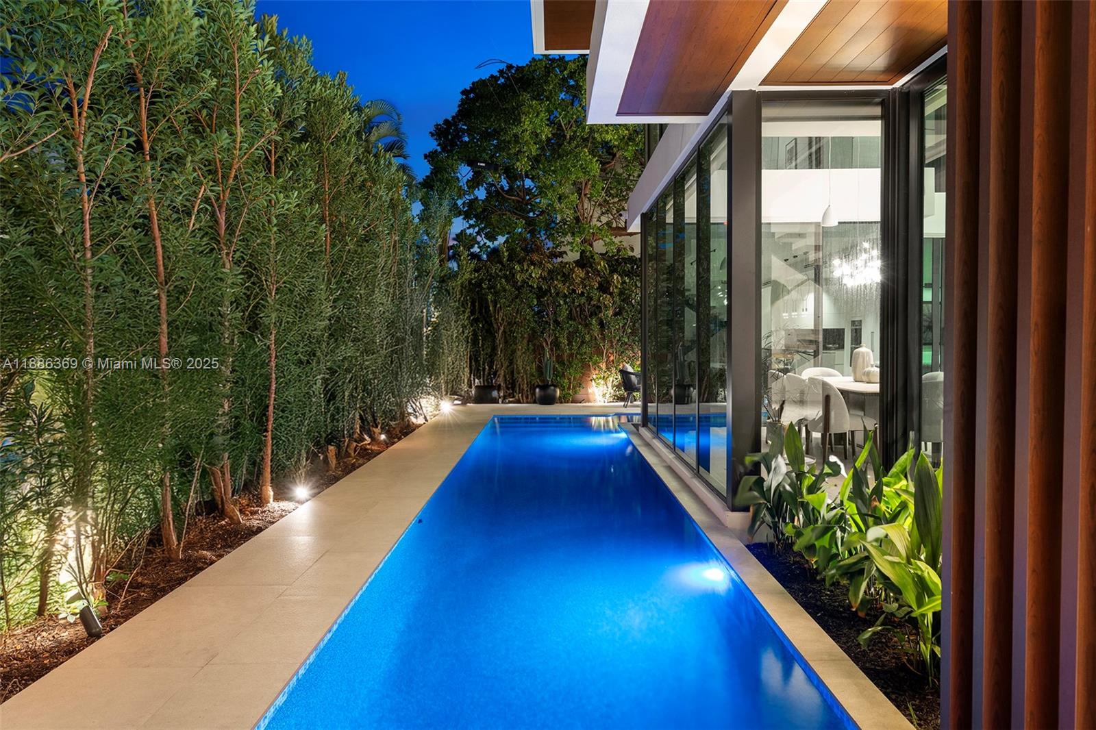 LAS OLAS BY THE SEA EXT - Residential Lease