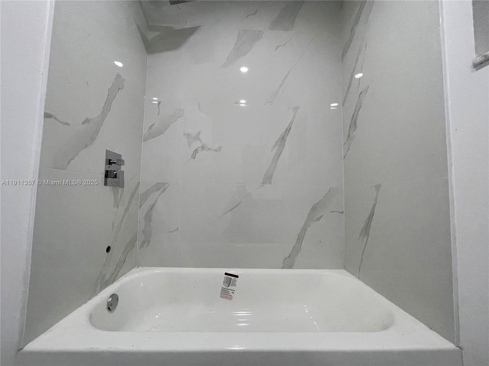 CANNON POINT FIRST ADD - Residential Lease