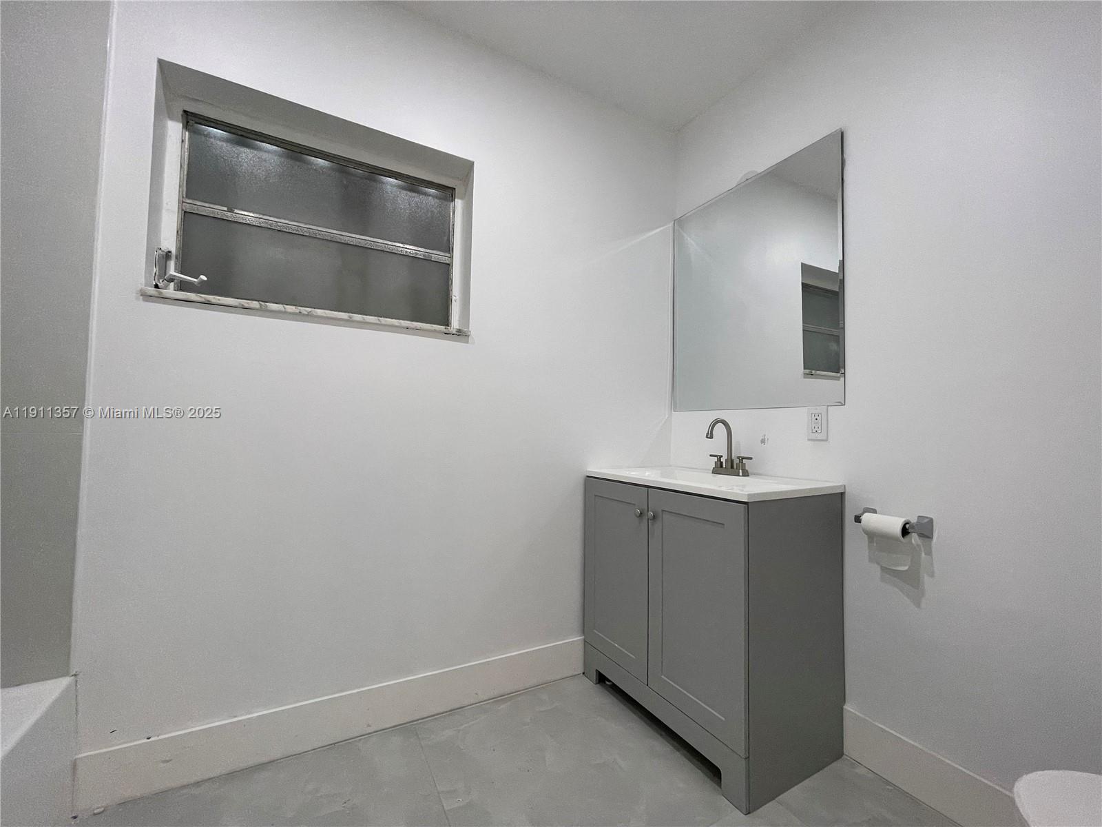 CANNON POINT FIRST ADD - Residential Lease