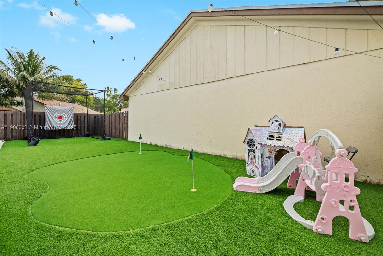 LAKES OF THE MEADOW PATIO - Residential