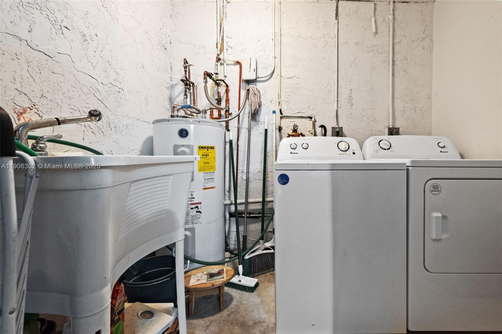 LAKES OF THE MEADOW PATIO - Residential