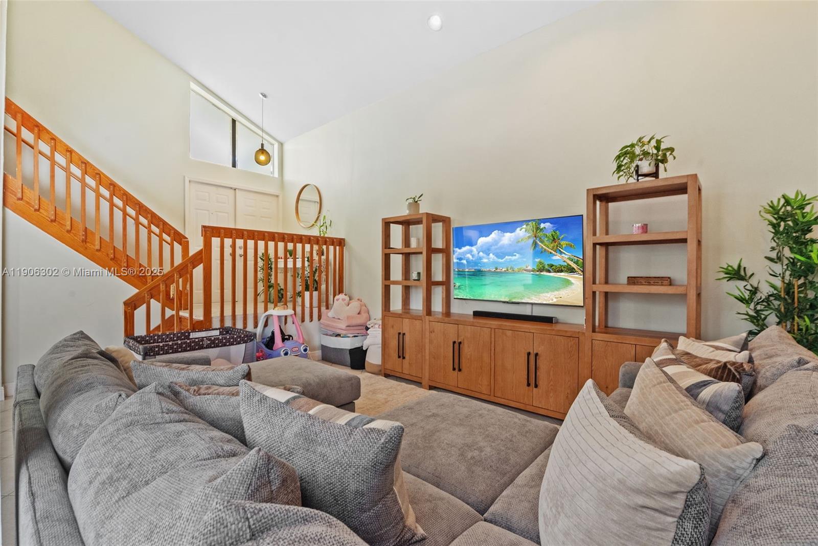 LAKES OF THE MEADOW PATIO - Residential