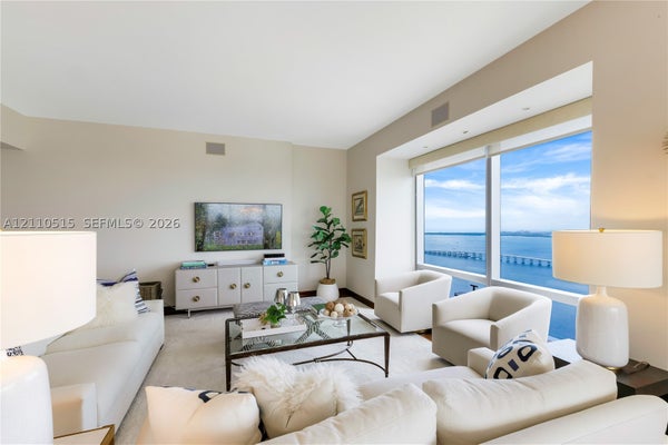 1425 BRICKELL AVE APT 50B, MIAMI, FL 33131 - Image 06cb60254dfaa35db5e6f6091cac8098/1767764608