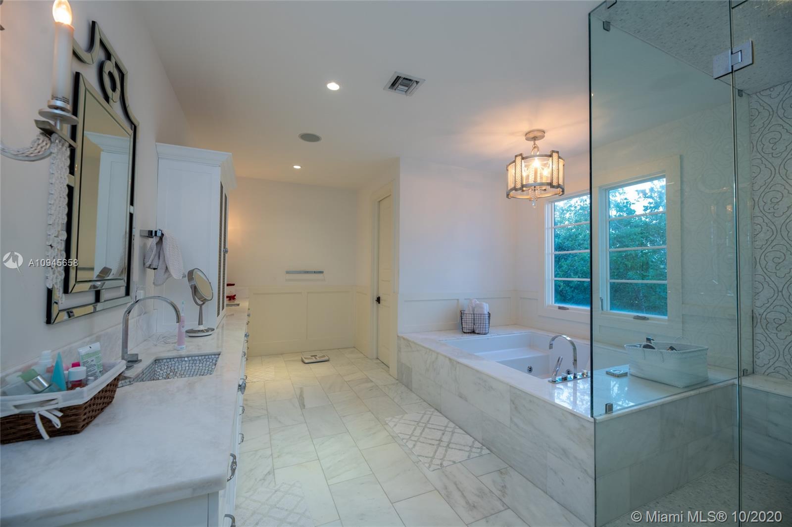 HAMMOCK OAKS HARBOR SEC 3 - Residential