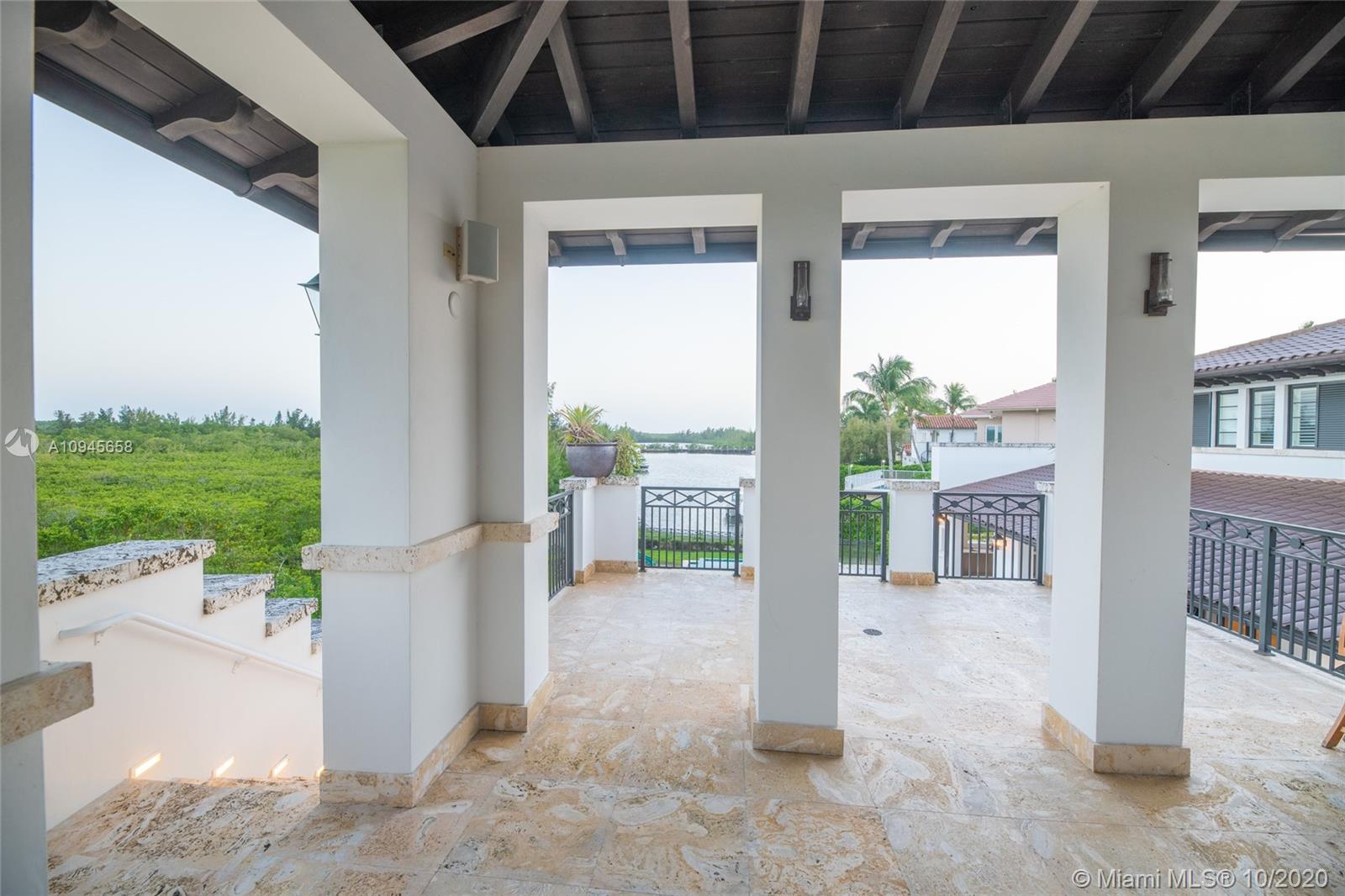 HAMMOCK OAKS HARBOR SEC 3 - Residential