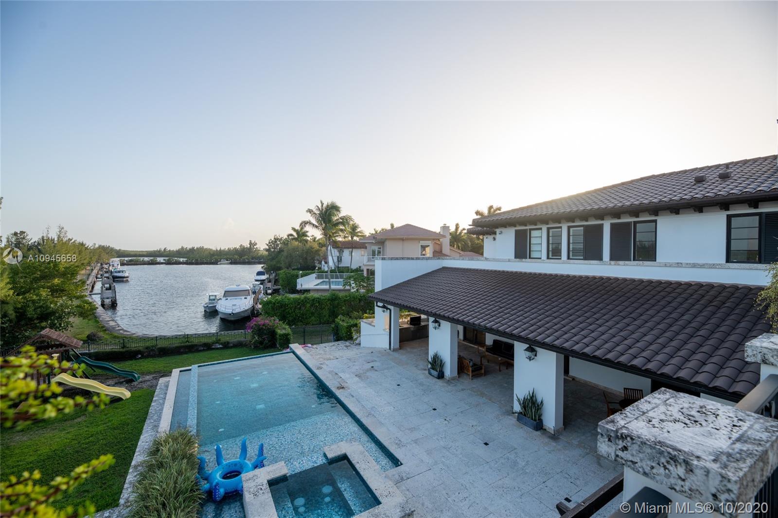 HAMMOCK OAKS HARBOR SEC 3 - Residential