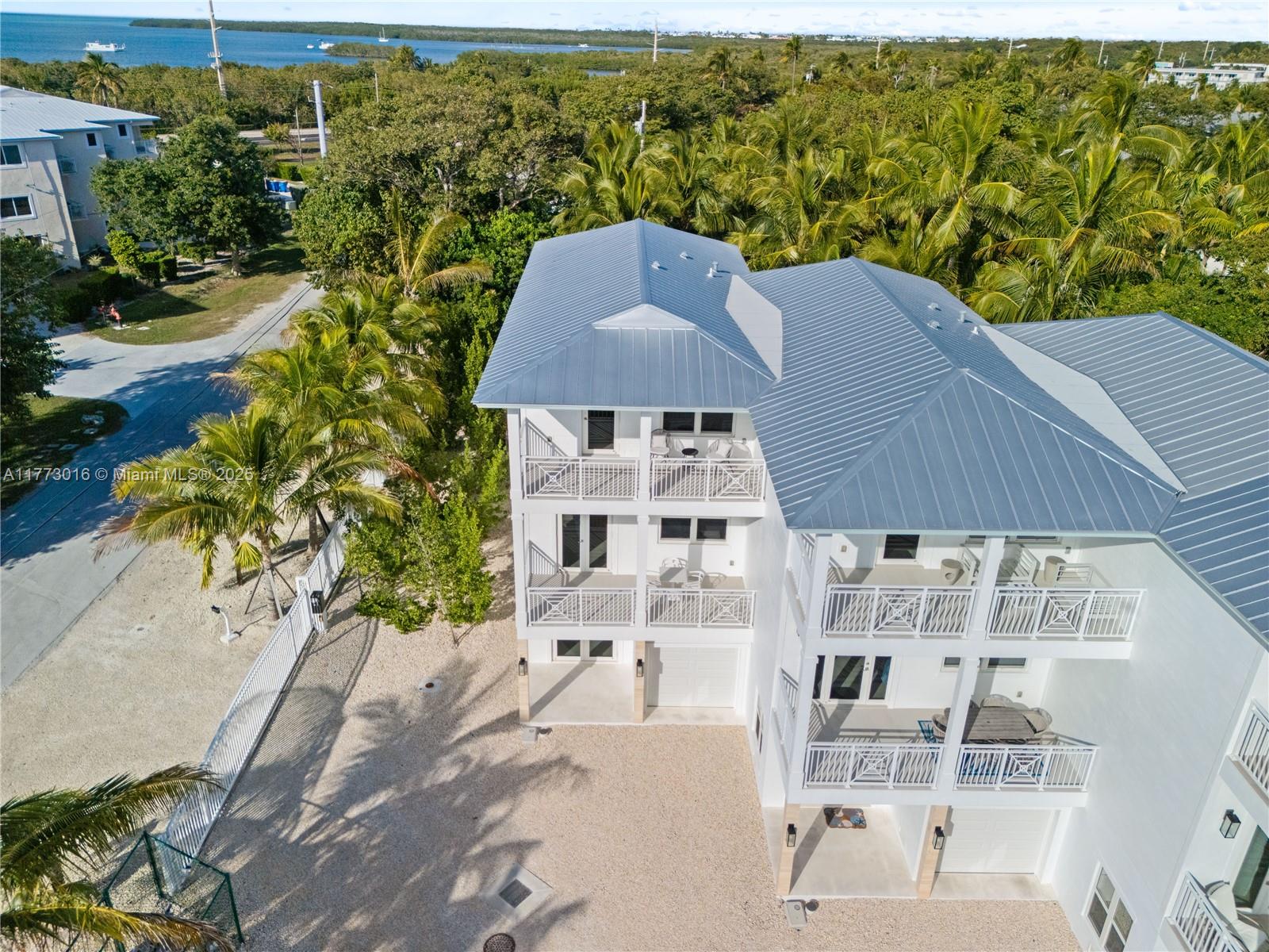 Property for Sale at 84745 Old Hwy 1, Islamorada, Monroe County, Florida - Bedrooms: 3 
Bathrooms: 3  - $1,099,000