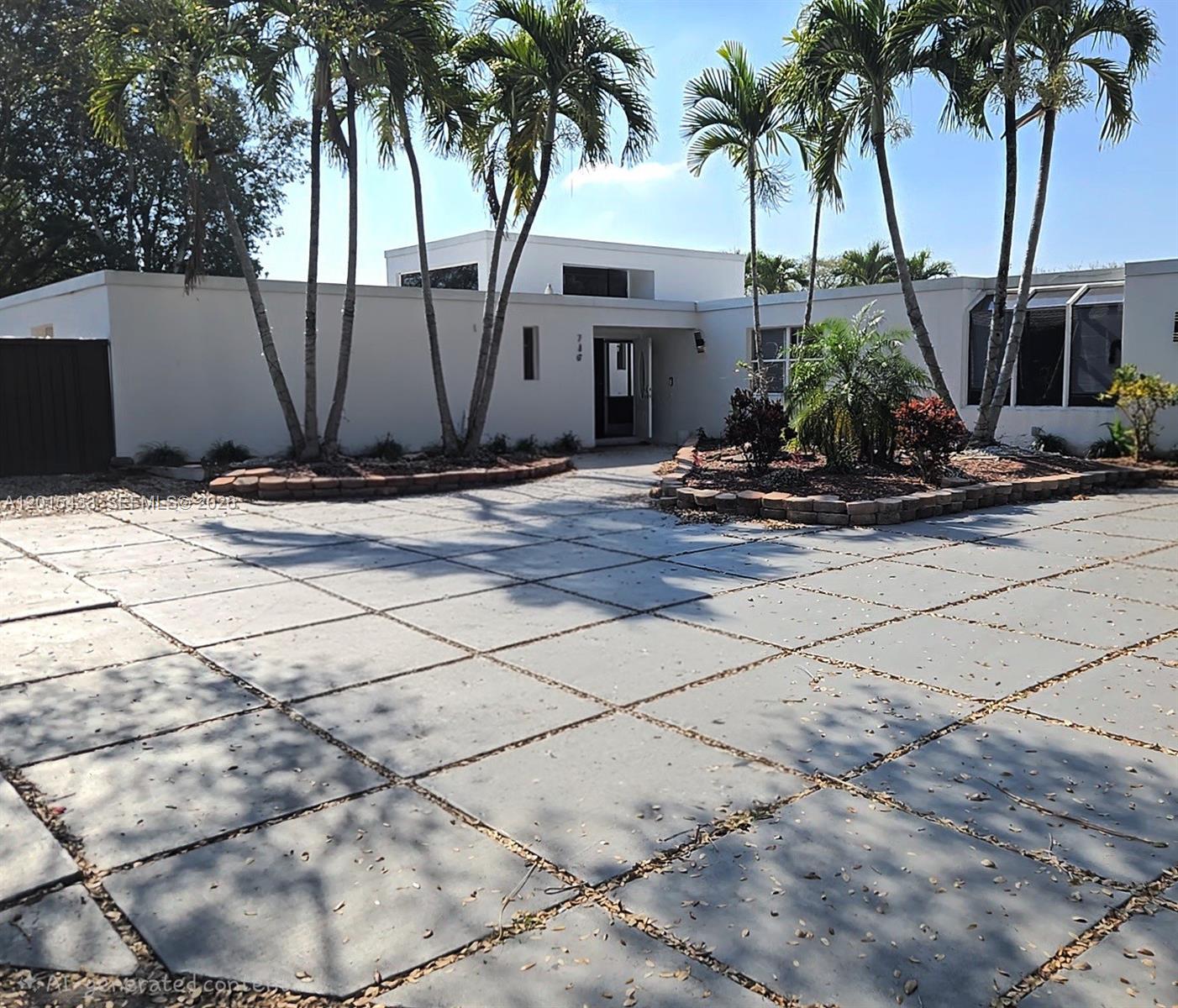 JACARANDA COUNTRY CLUB WES - Residential