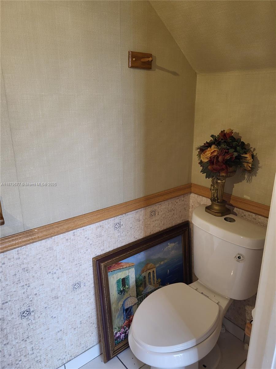 SIERRA RIDGE CONDO I-36 - Residential Lease