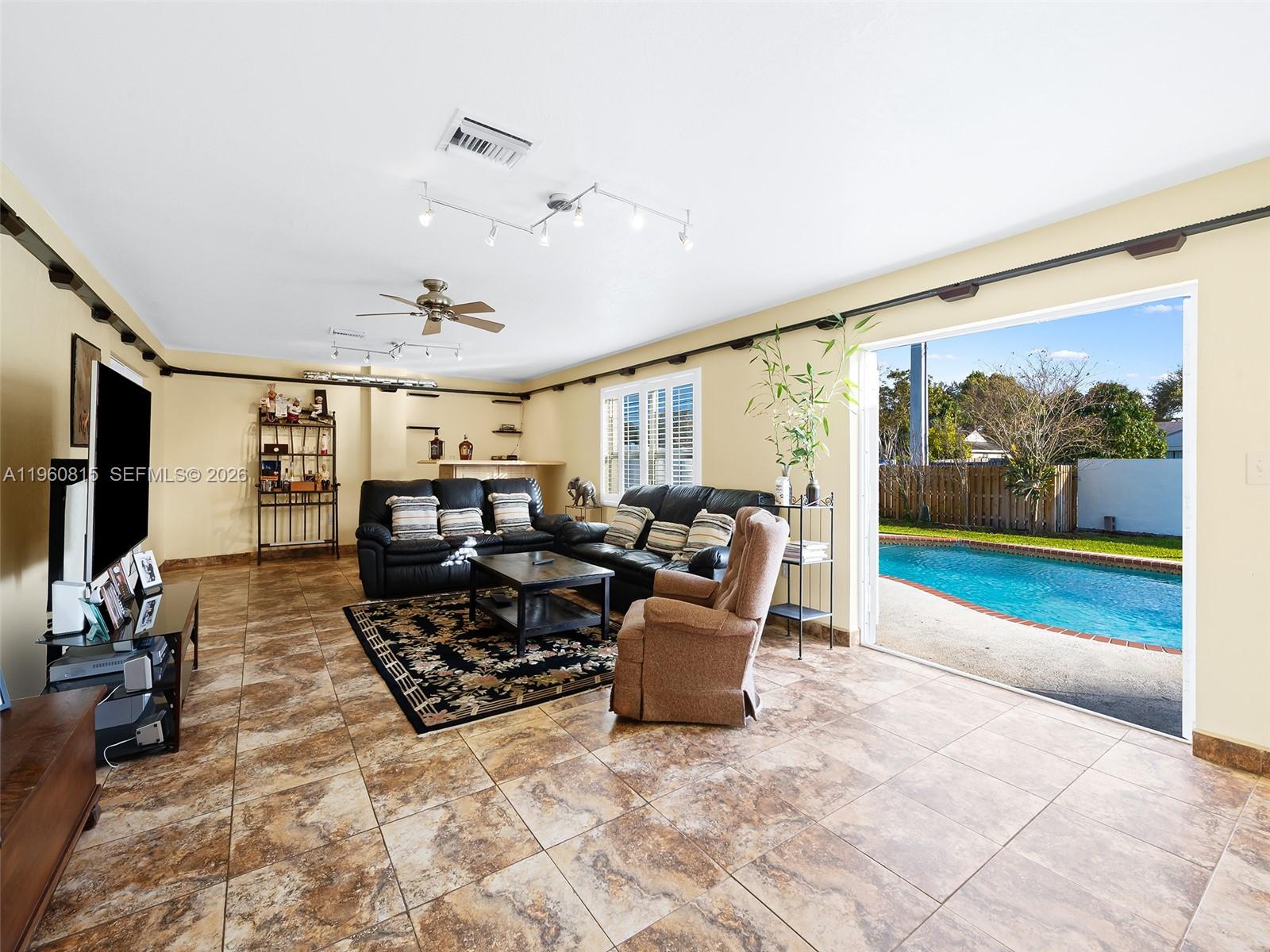 FLAMINGO GARDENS PHASE 3 - Residential