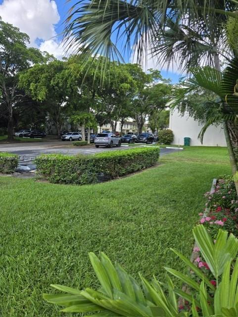 HOLLYWOOD GARDENS CONDOMI - Residential