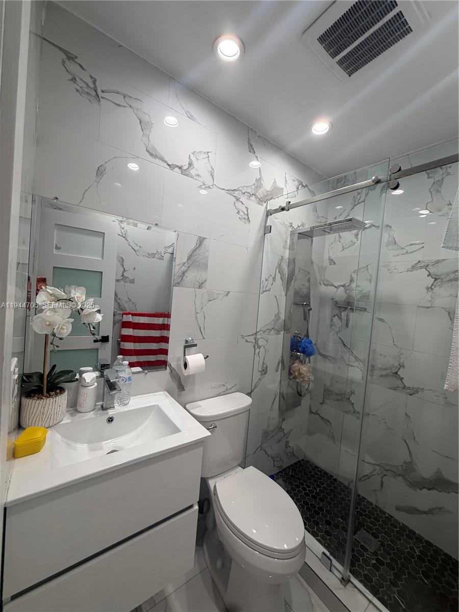 NORWOOD 1ST ADDN - Residential