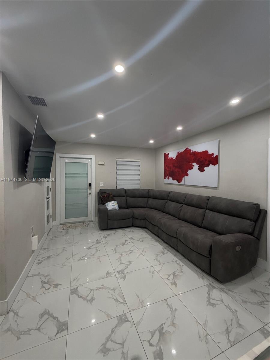 NORWOOD 1ST ADDN - Residential