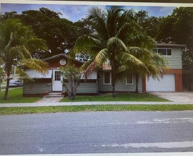 Rental Property at 258 Sw 1st Ct 258, Dania Beach, Miami-Dade County, Florida - Bedrooms: 4 
Bathrooms: 4  - $4,300 MO.