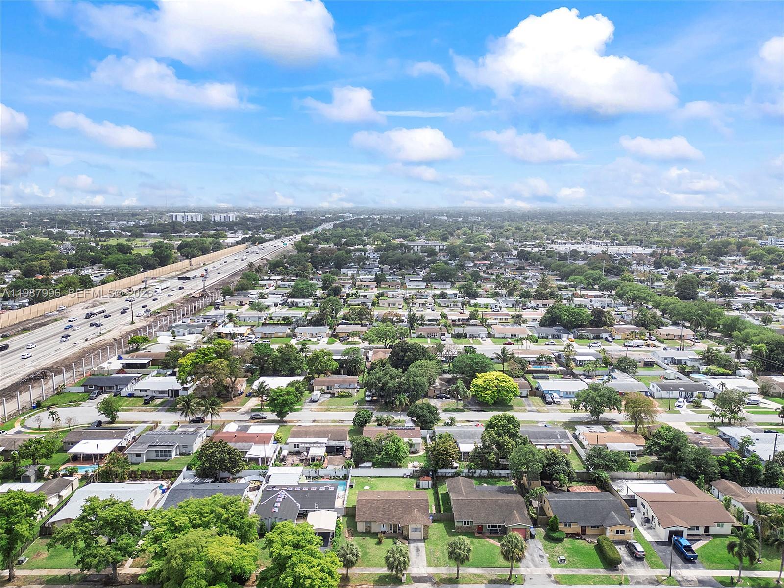 DRIFTWOOD PLAZA NO 3 - Residential