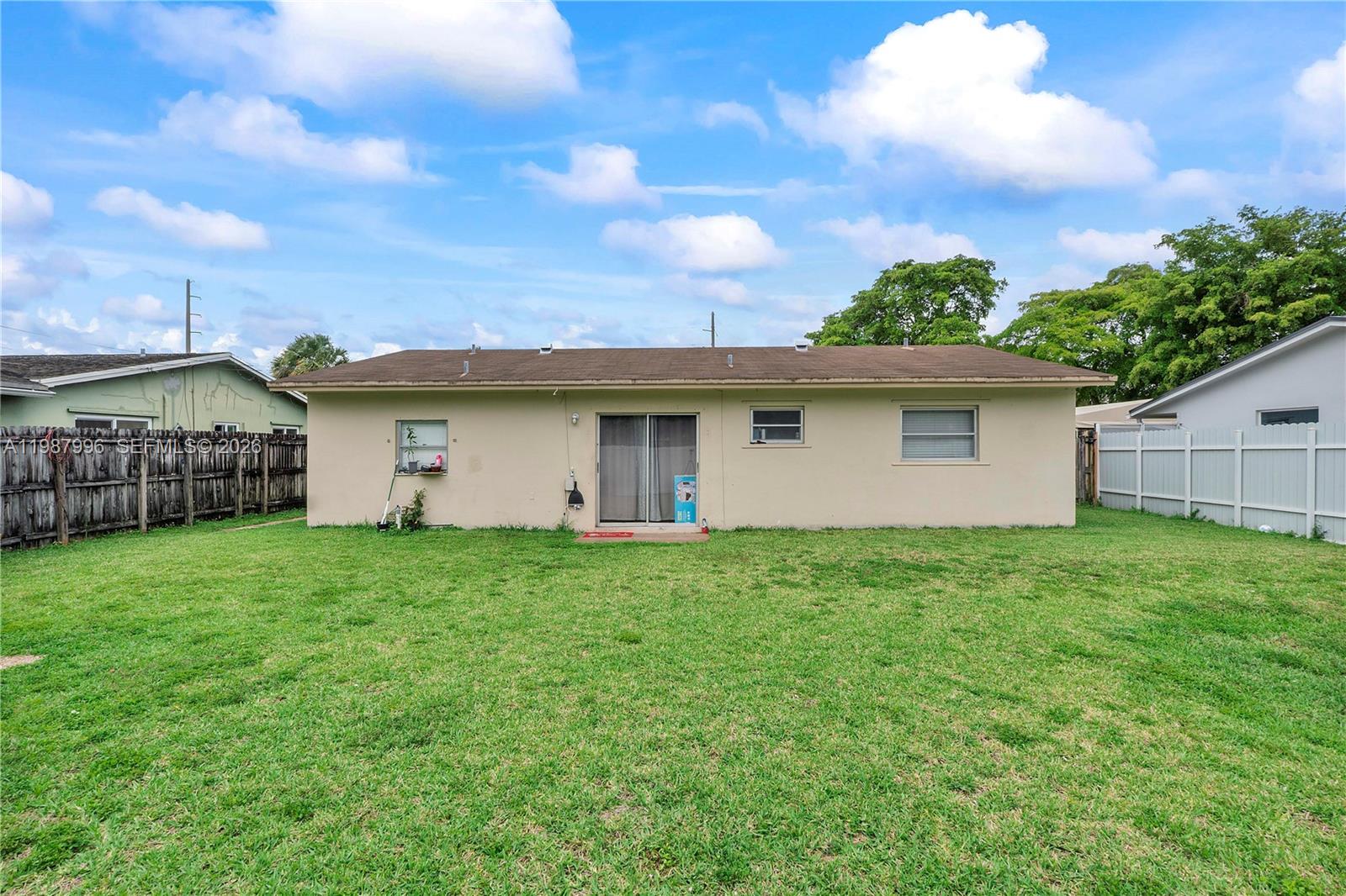 DRIFTWOOD PLAZA NO 3 - Residential