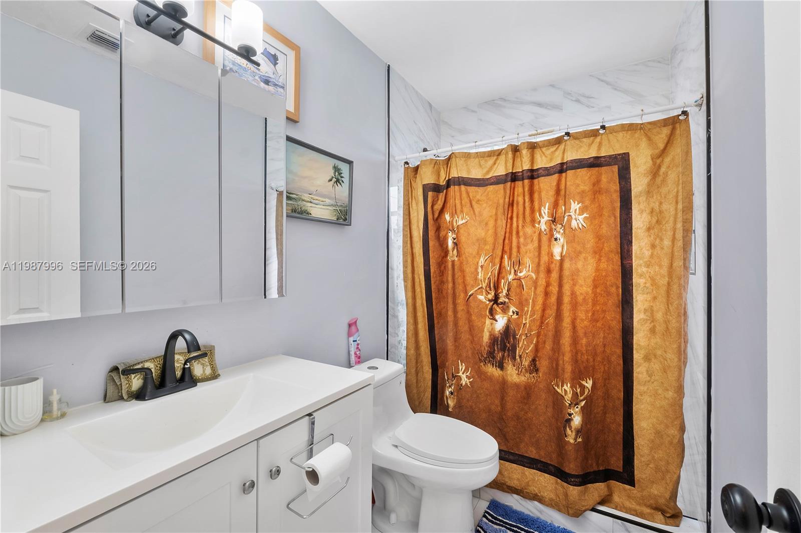 DRIFTWOOD PLAZA NO 3 - Residential