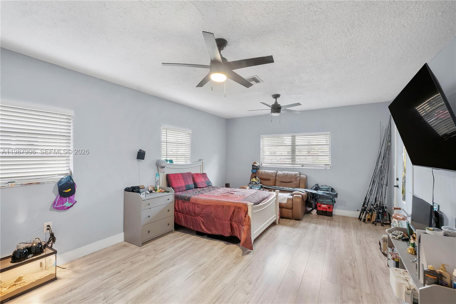 DRIFTWOOD PLAZA NO 3 - Residential