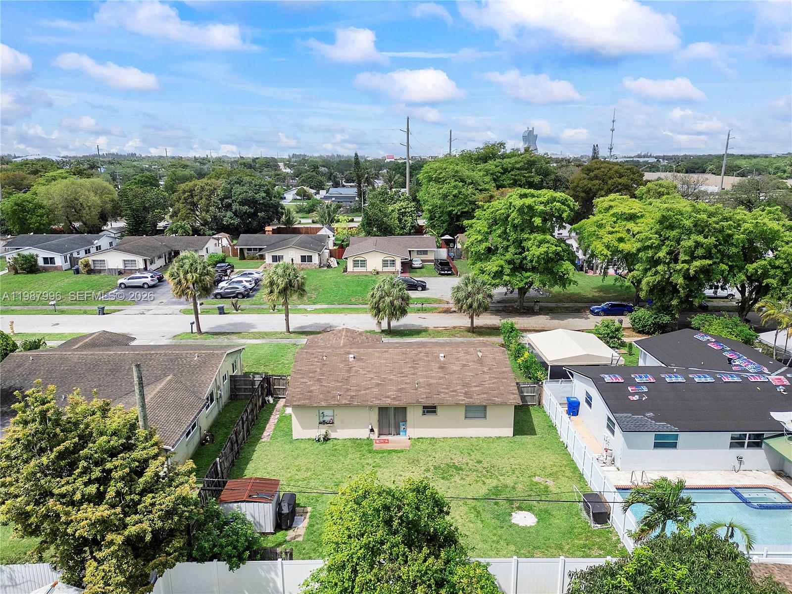 DRIFTWOOD PLAZA NO 3 - Residential