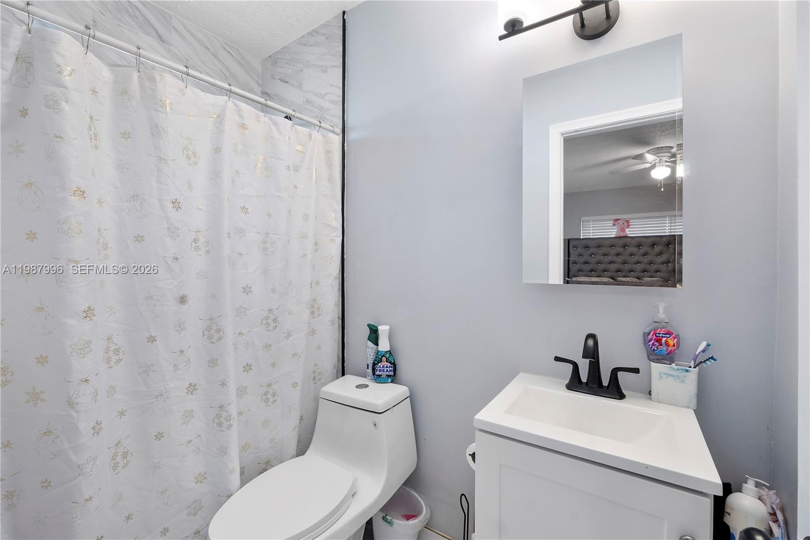 DRIFTWOOD PLAZA NO 3 - Residential