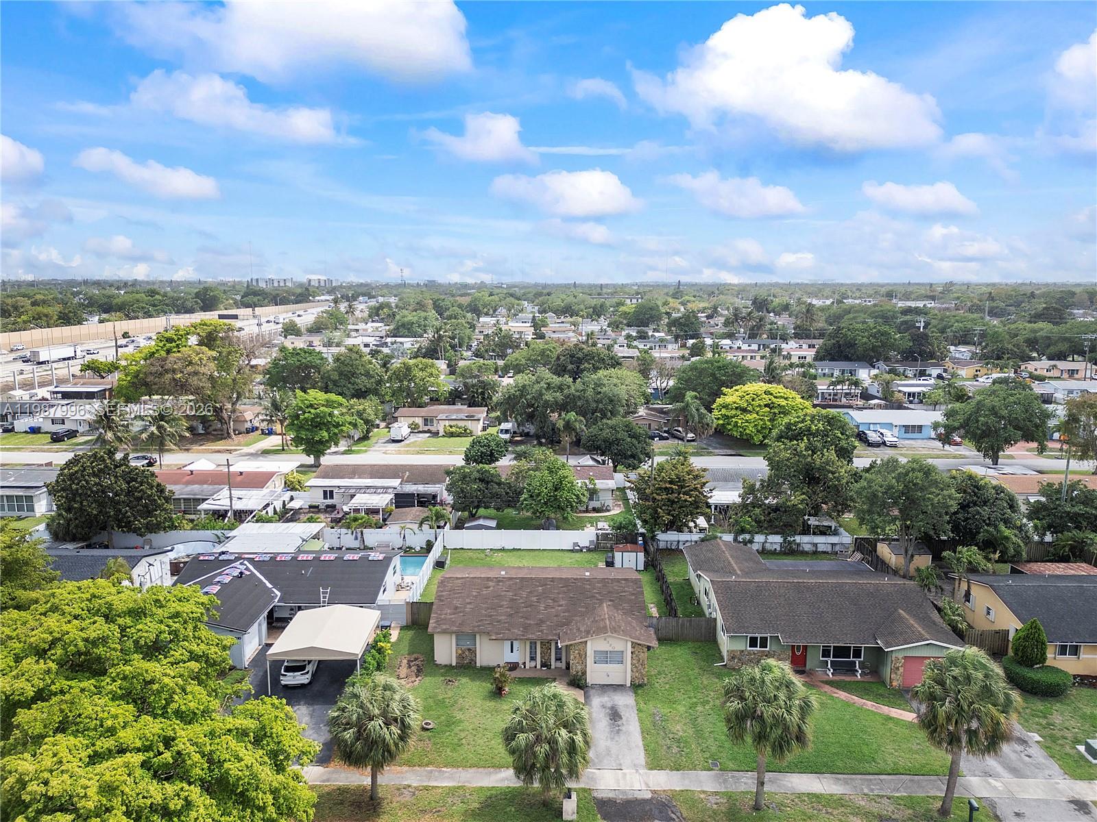 DRIFTWOOD PLAZA NO 3 - Residential