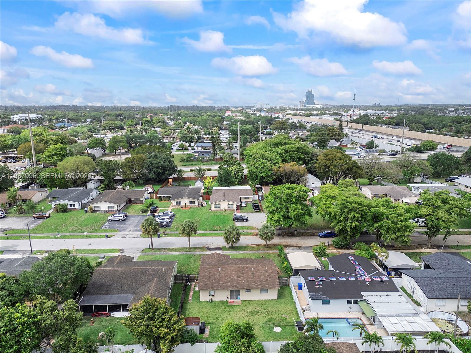 DRIFTWOOD PLAZA NO 3 - Residential