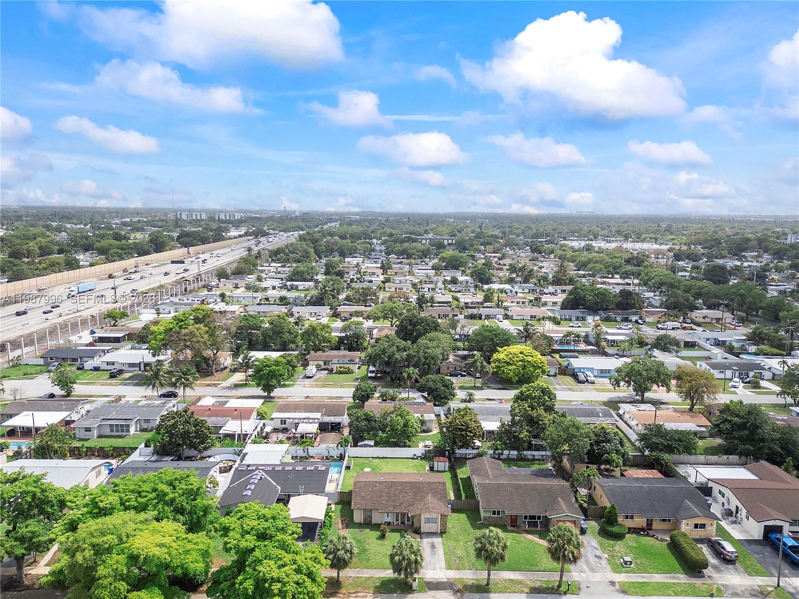 DRIFTWOOD PLAZA NO 3 - Residential