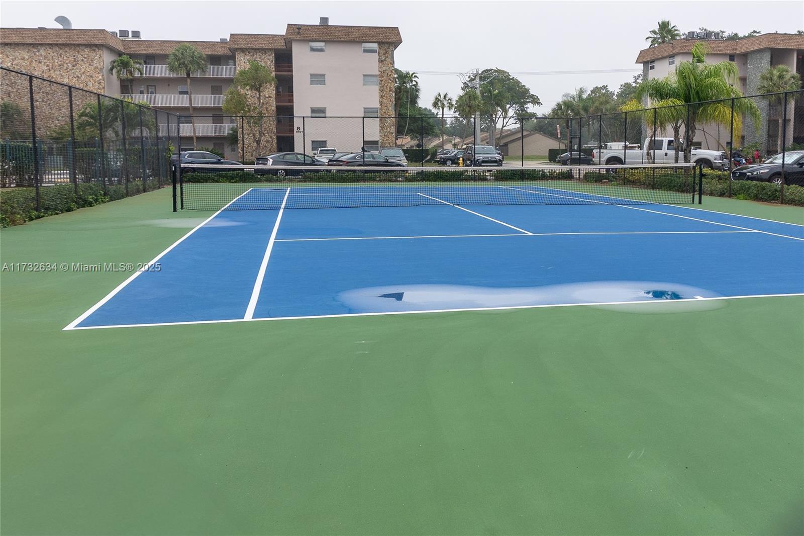 ARROWHEAD CONDO NO II - Residential