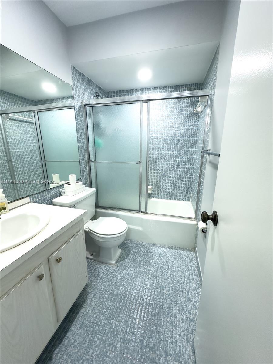 ARROWHEAD CONDO NO II - Residential