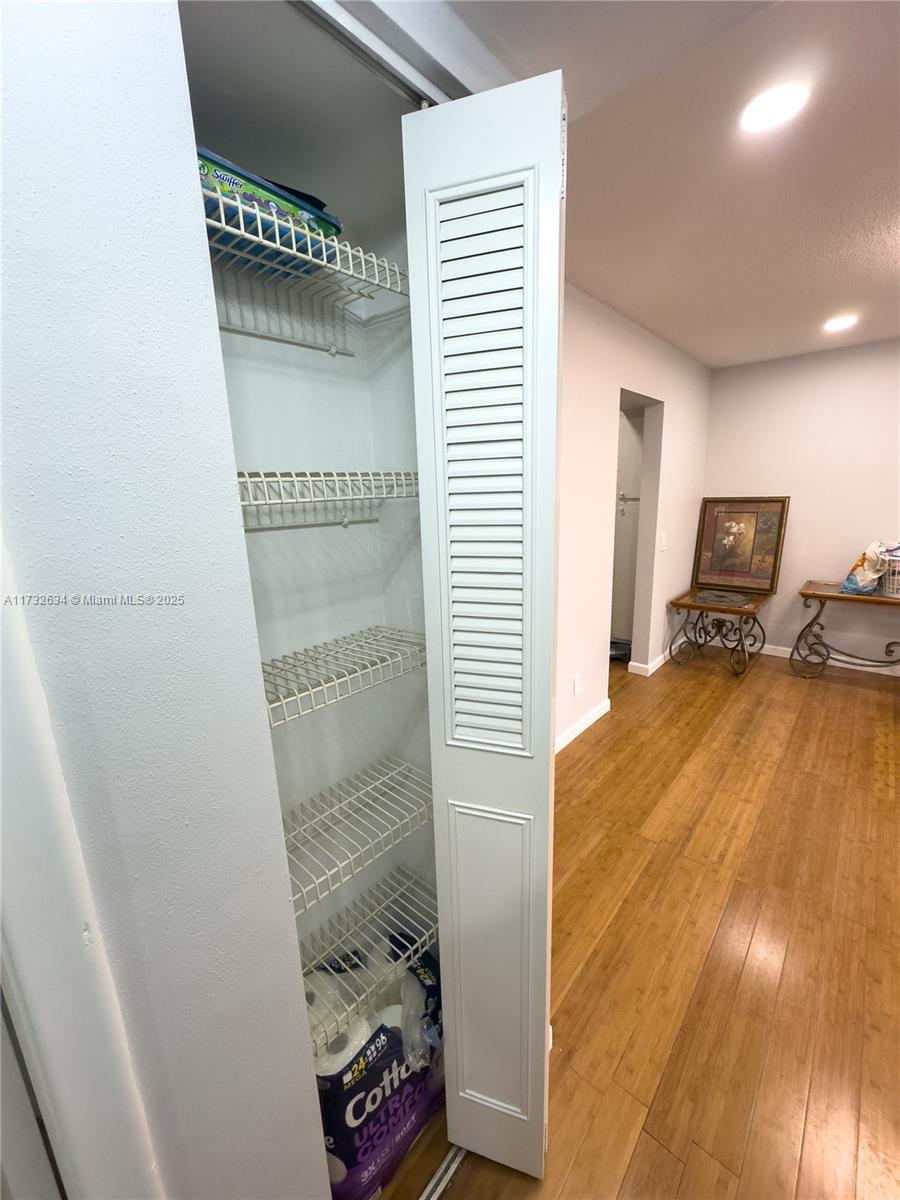 ARROWHEAD CONDO NO II - Residential