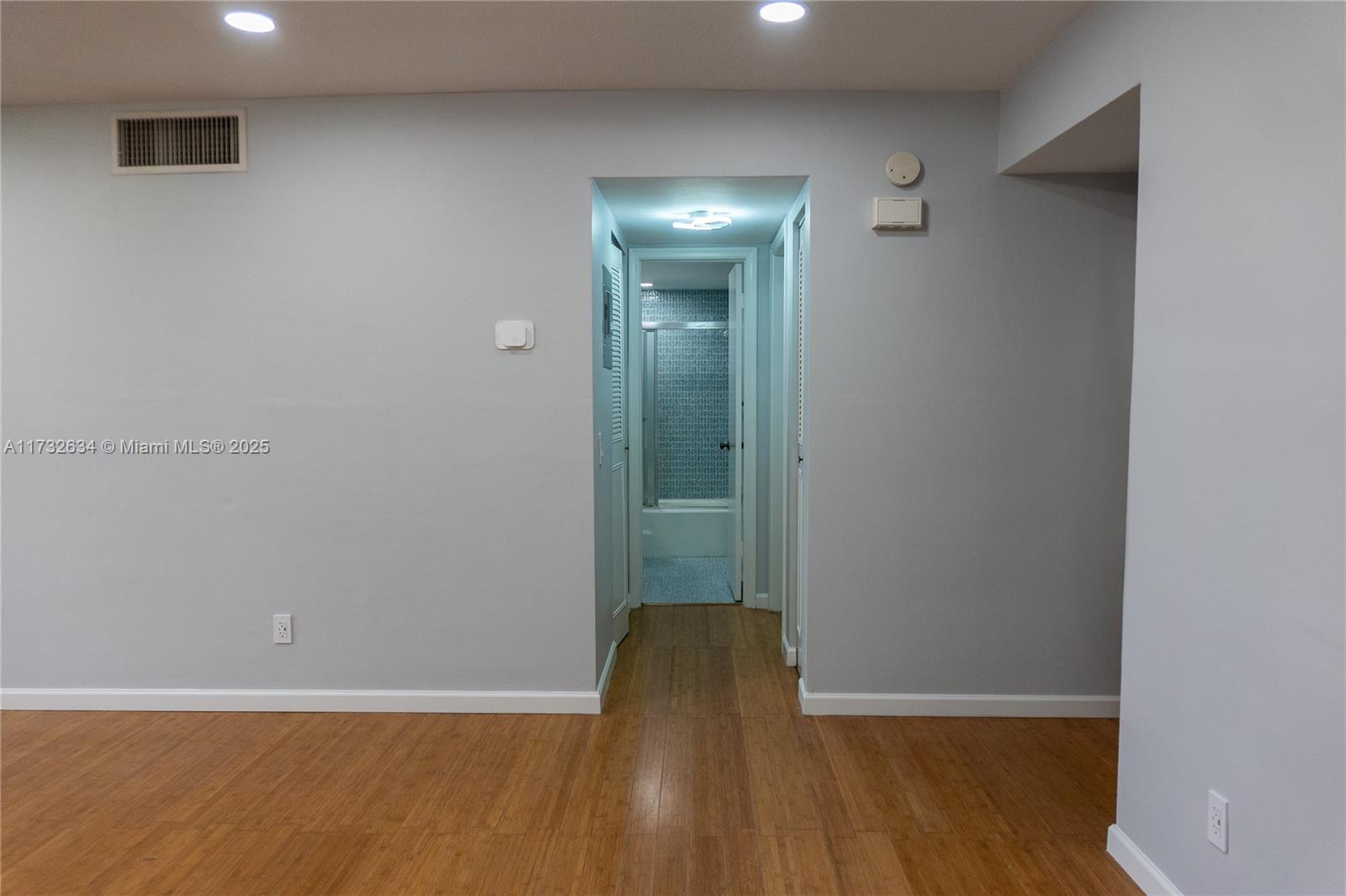 ARROWHEAD CONDO NO II - Residential